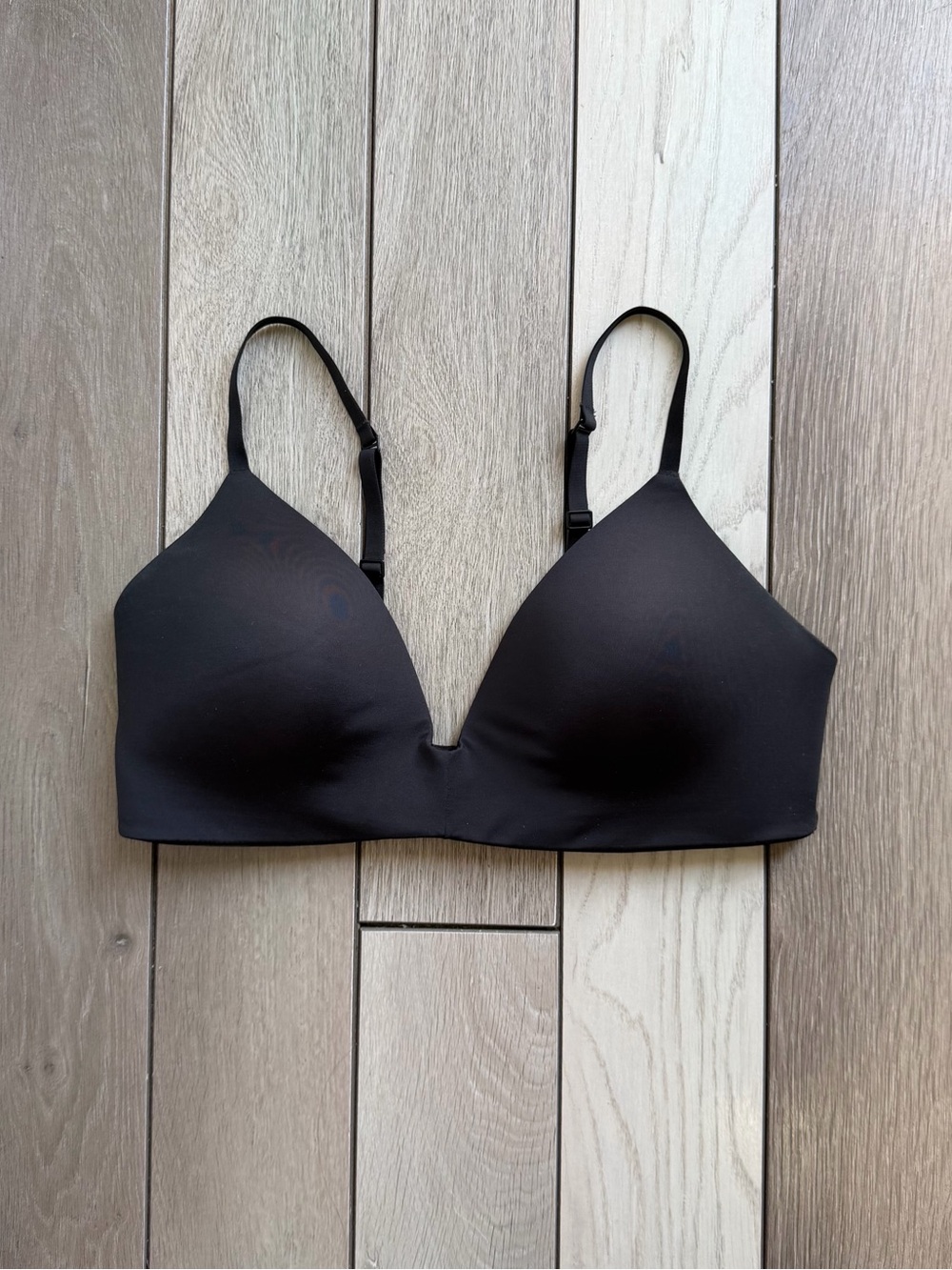 SKIMS Wireless Form T-Shirt Bra